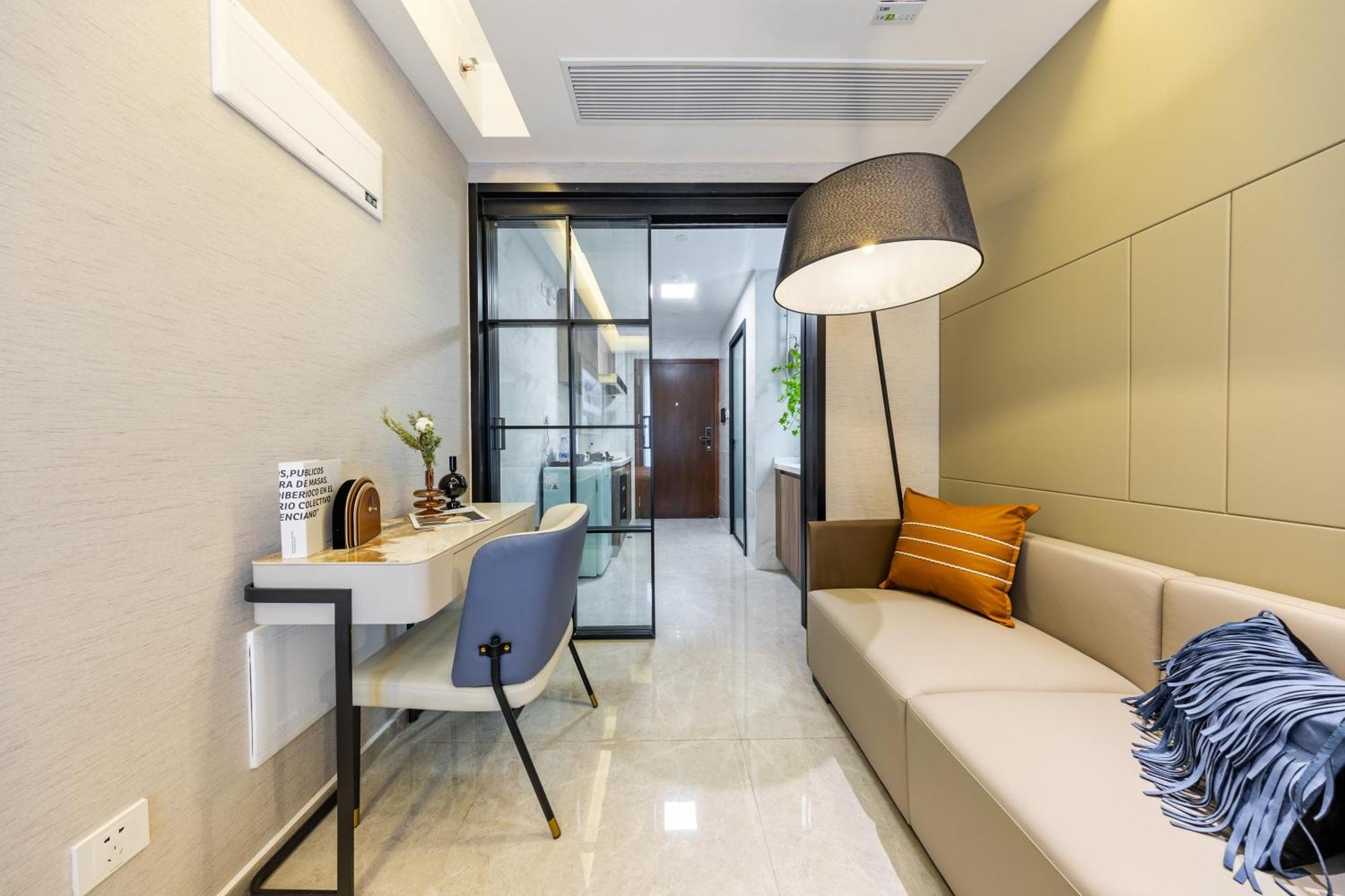 Boruisi Video And Audio Light House - Shenzhen Convention And Exhibition Center Gangxia Metro Station Aparthotel Exterior photo